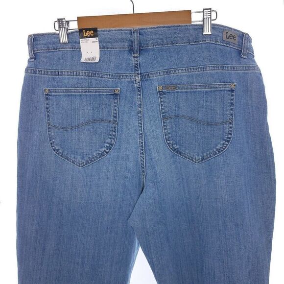 Lee Mid Rise Straight Leg Relaxed Fit Womens 18 Medium Blue Jeans - Picture 9 of 14